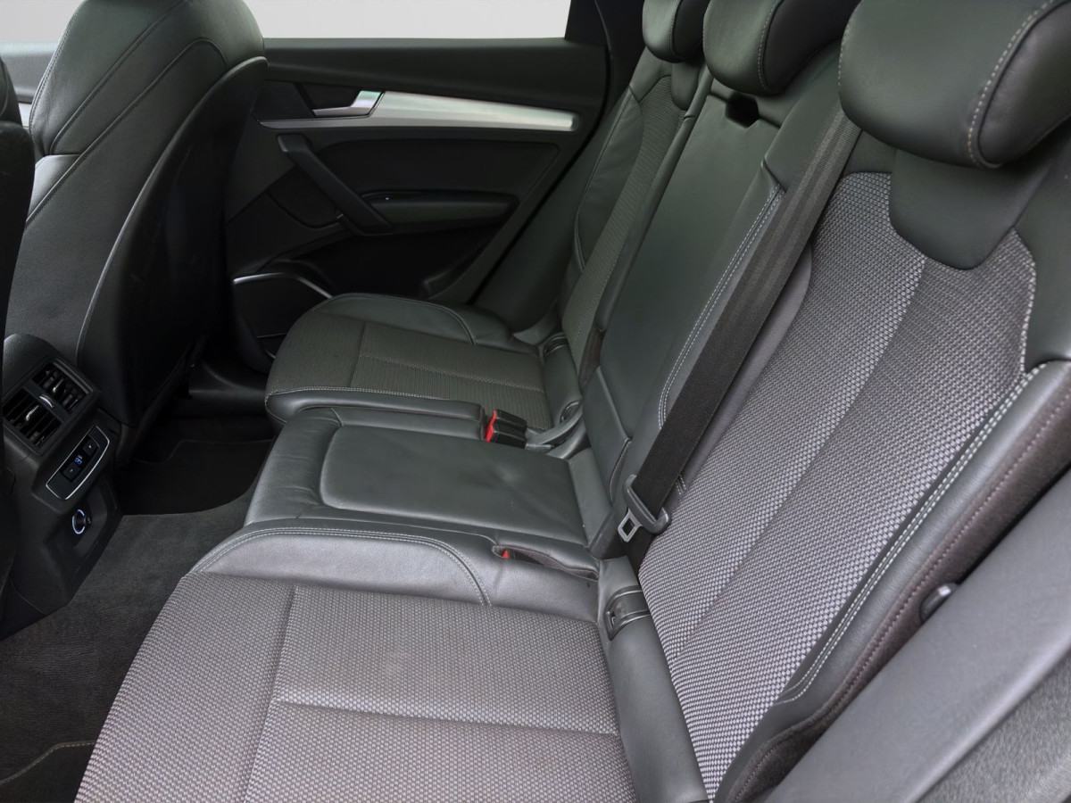 Thumb 13: Audi Q5 50 TFSIe Q S LINE PANO PDC MATRIX LM20