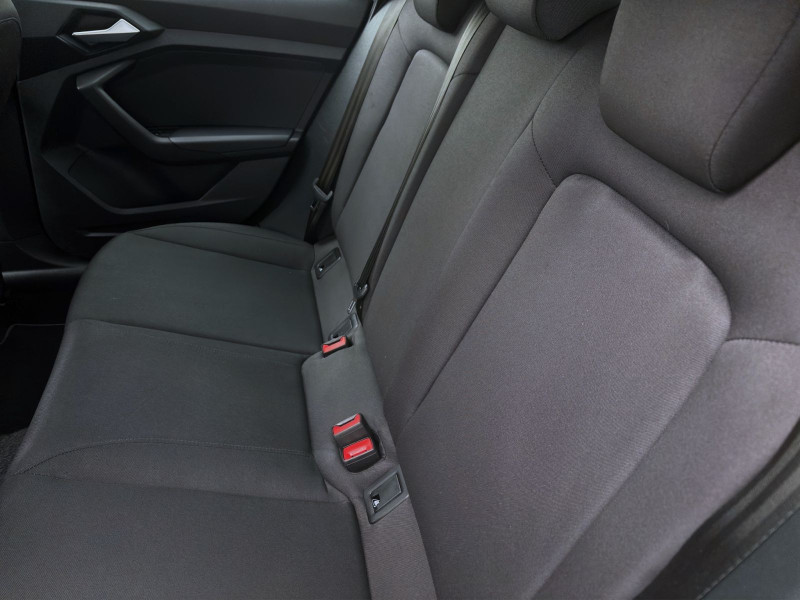 Bild 14: Audi A1 Sportback 25 TFSI SITZHZG KLIMA PDC