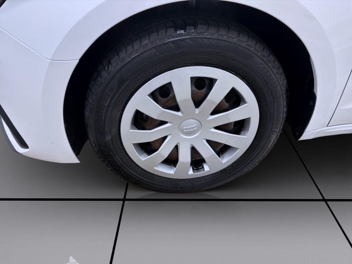 Thumb 7: Audi A1 Sportback 25 TFSI SITZHZG KLIMA PDC