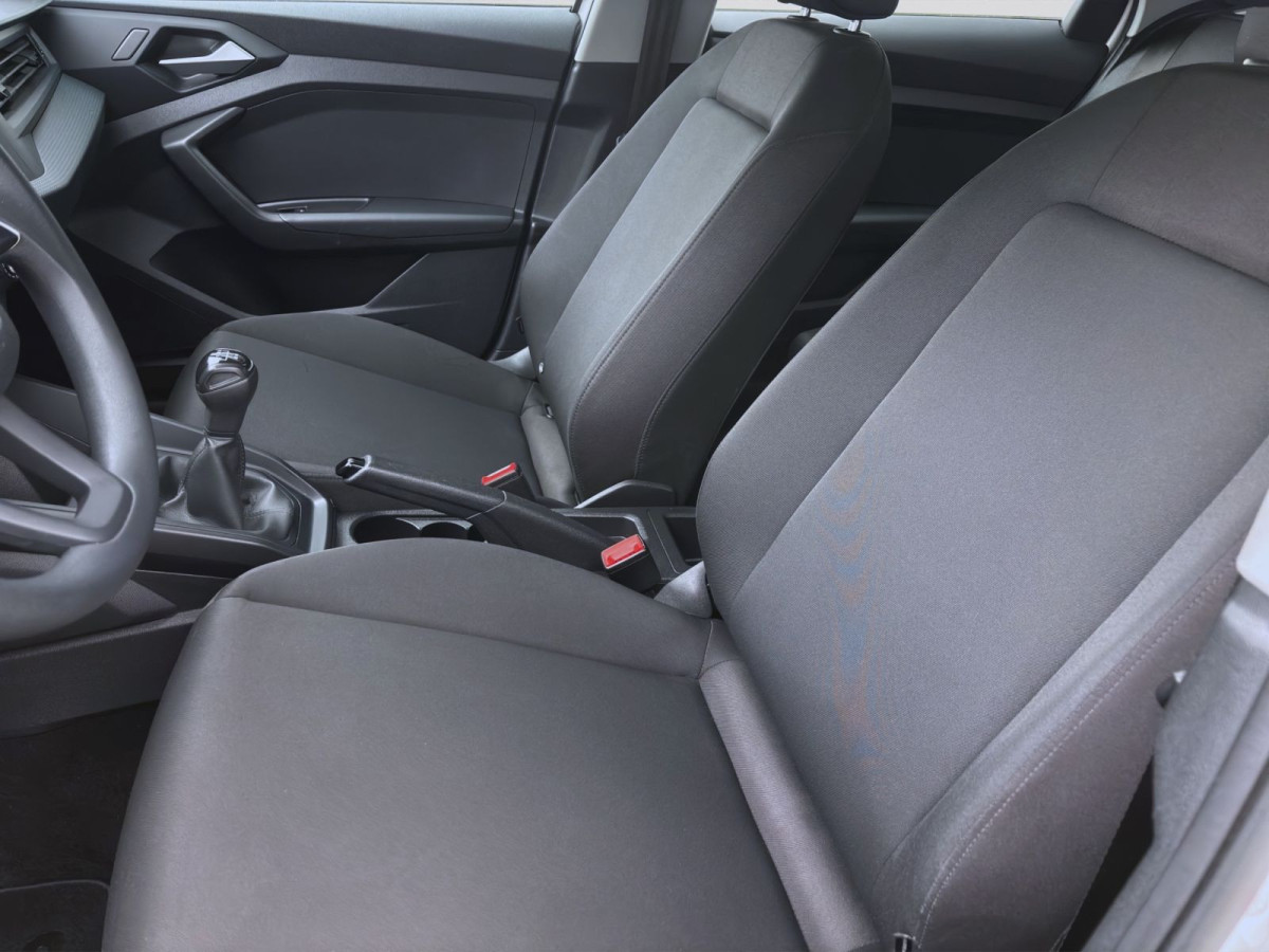 Thumb 8: Audi A1 Sportback 25 TFSI SITZHZG KLIMA PDC