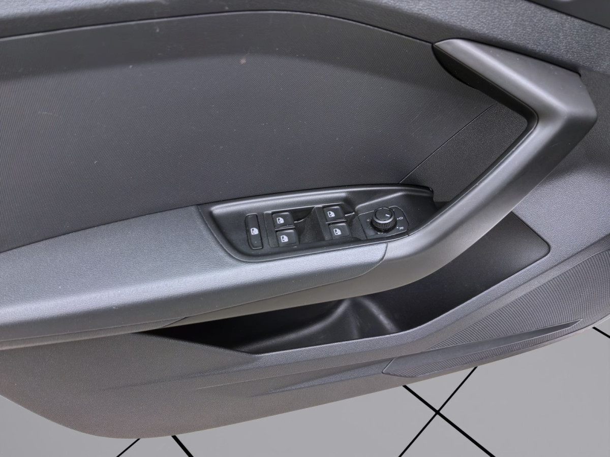 Thumb 9: Audi A1 Sportback 25 TFSI SITZHZG KLIMA PDC