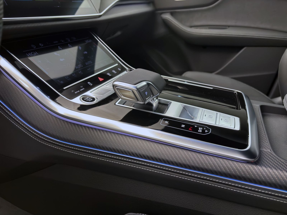 Thumb 13: Audi Q7 SUV TDI Q S LINE AHK PANO SLINE HEAD-UP