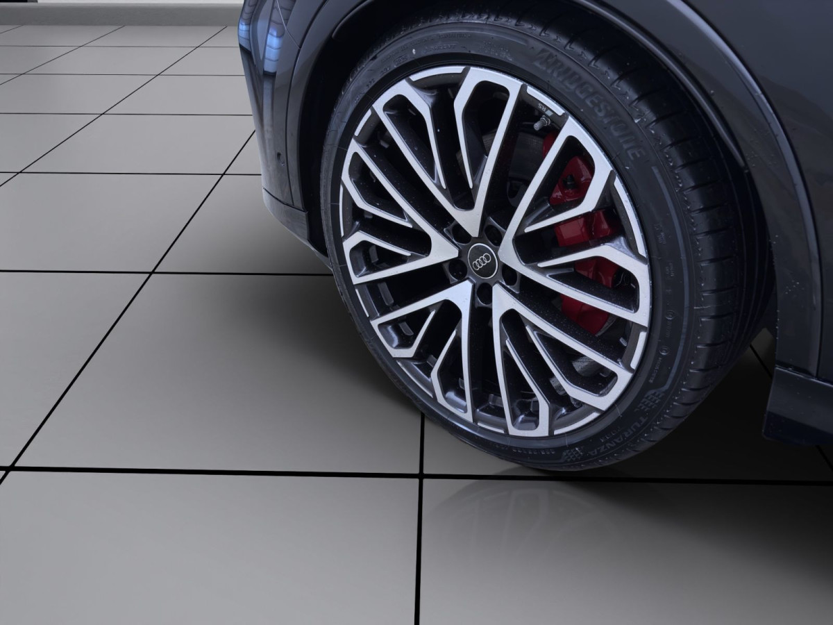 Thumb 7: Audi Q7 SUV S line business TDI quattro 210 kW tiptronic