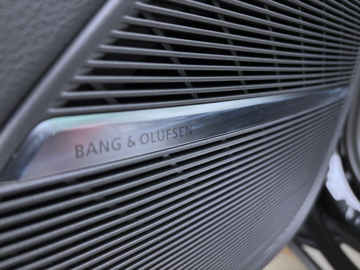 Thumb 21: Audi Q7 SUV S line business TDI quattro 210 kW tiptronic