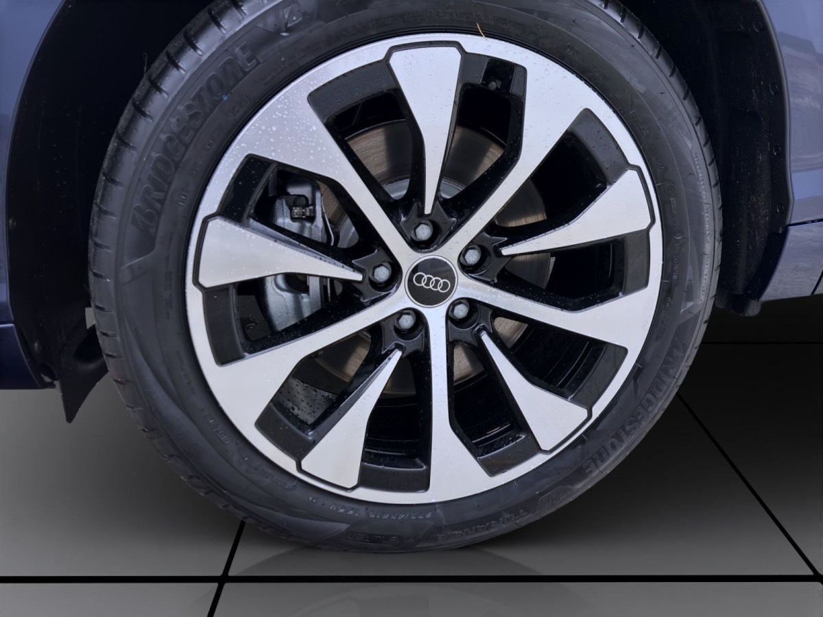 Thumb 8: Audi Q3 TDI S LINE STDHZG KAMERA NAVI+ LED