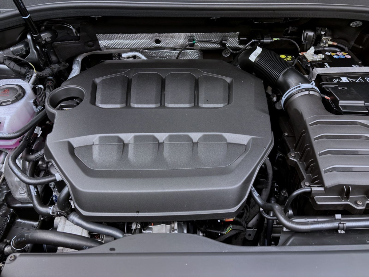 Thumb 18: Audi Q3 SUV TFSI Q S LINE NAVI SONOS LM20 AHK HuD