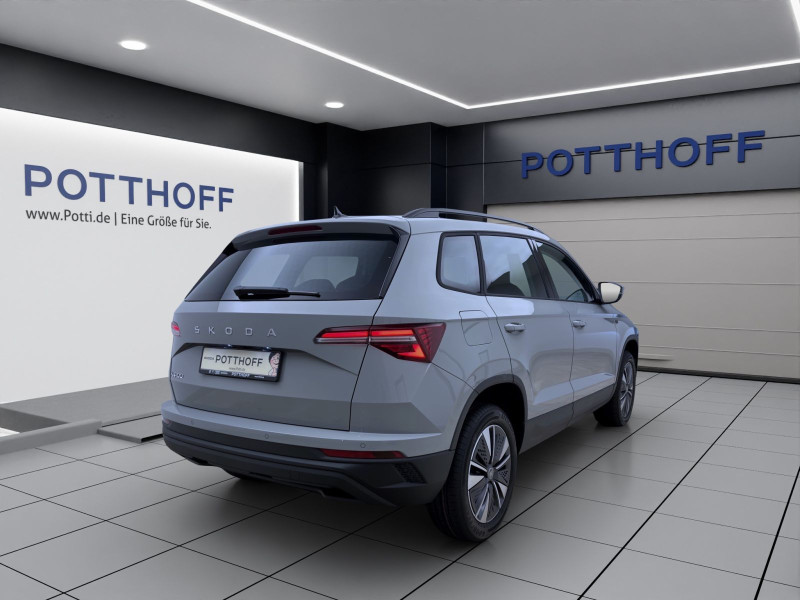 Bild 4: Škoda KAROQ TOUR DSG AHK PANO NAV ASSISTENZ+ WINTER+