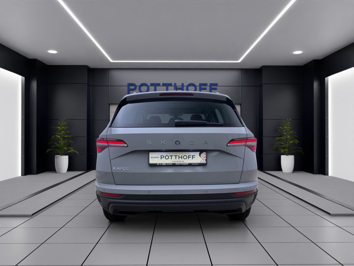 Thumb 2: Škoda KAROQ TOUR DSG AHK PANO NAV ASSISTENZ+ WINTER+