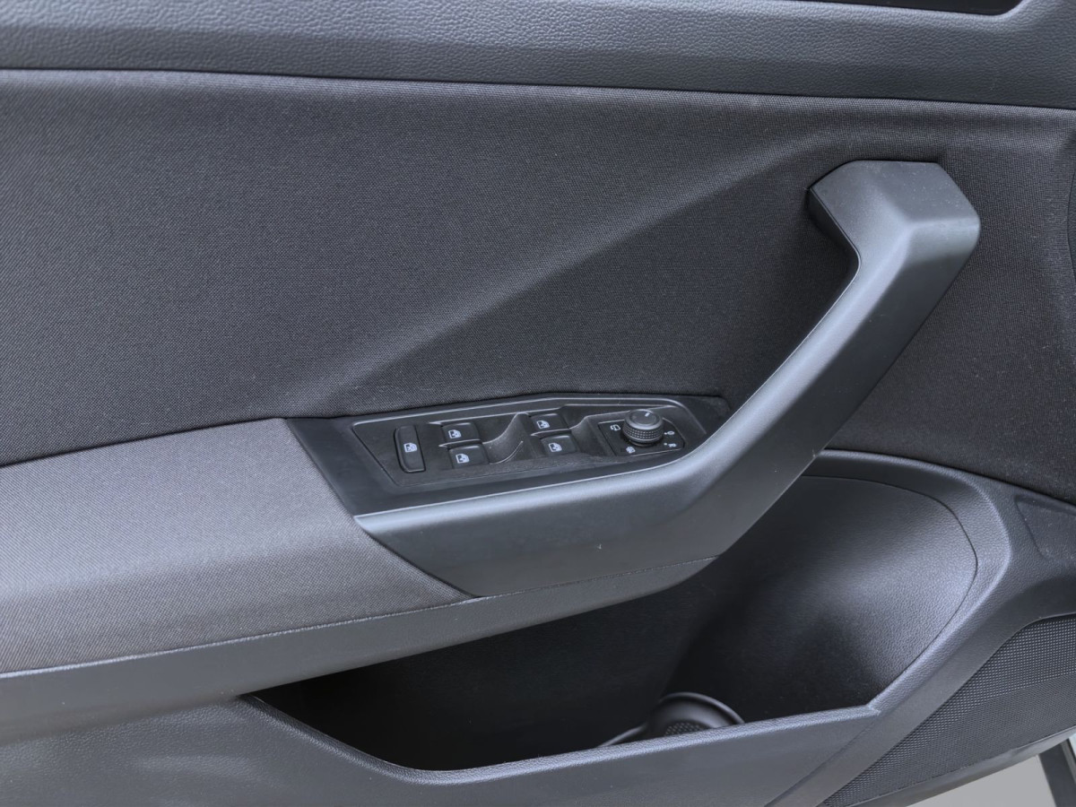 Thumb 9: Volkswagen T-Roc 1.0 TSI LIFE KAMERA PDC SITZHZG KLIMA