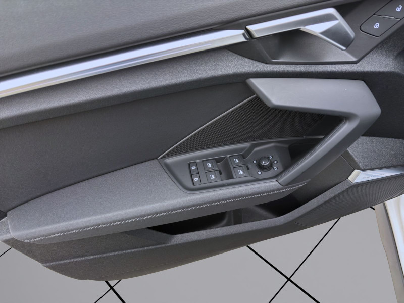 Bild 9: Audi A3 Limousine 30 TDI S LINE NAVI+ PDC SITZHZG MATRIX