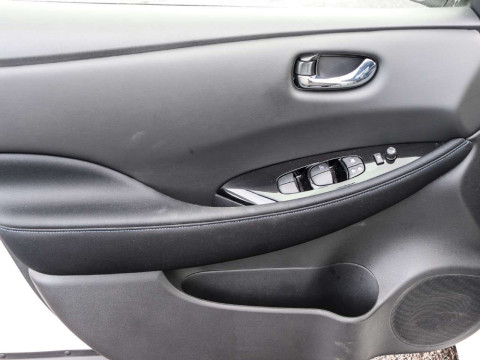 Ansicht 10 - Gebrauchtwagen Fahrzeug, Modell Leaf der Marke Nissan von Verkäufer Moll Automobile GmbH & Co KG