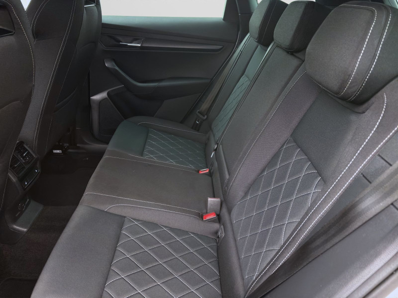 Bild 14: Škoda Karoq 1.5 TSI DSG SPORTLINE NAVI AHK KAMERA KLIMA