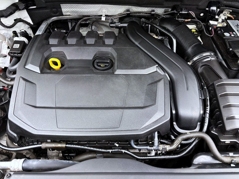 Bild 17: Škoda Karoq 1.5 TSI DSG SPORTLINE NAVI AHK KAMERA KLIMA