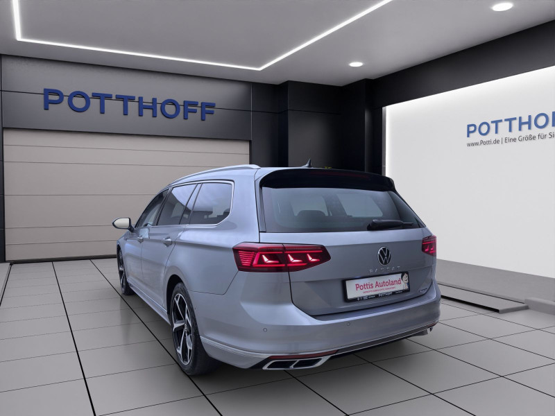 Bild 1: Volkswagen Passat Variant 2.0 TSI DSG 4M R-LINE PANO AHK NAVI