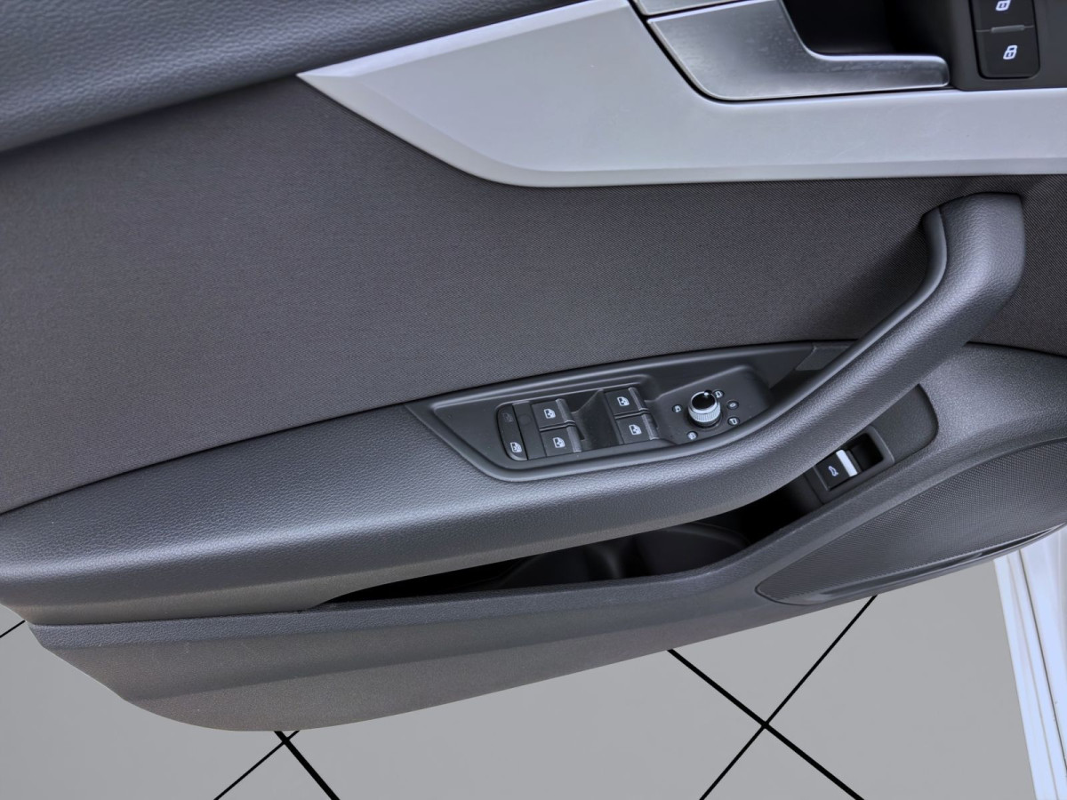 Thumb 9: Audi A4 Avant 40 TDI ADVANCED STDHZG NAVI eKLAPPE KLIMA