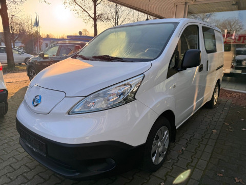 NV200