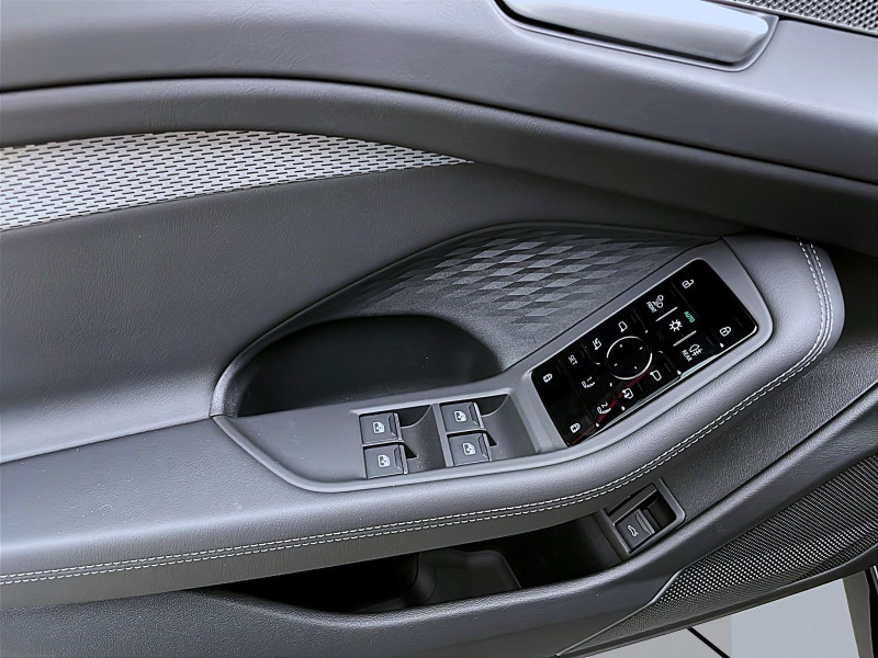 Bild 9: Audi A6 Avant Q EDITION ONE S LINE B&O WR