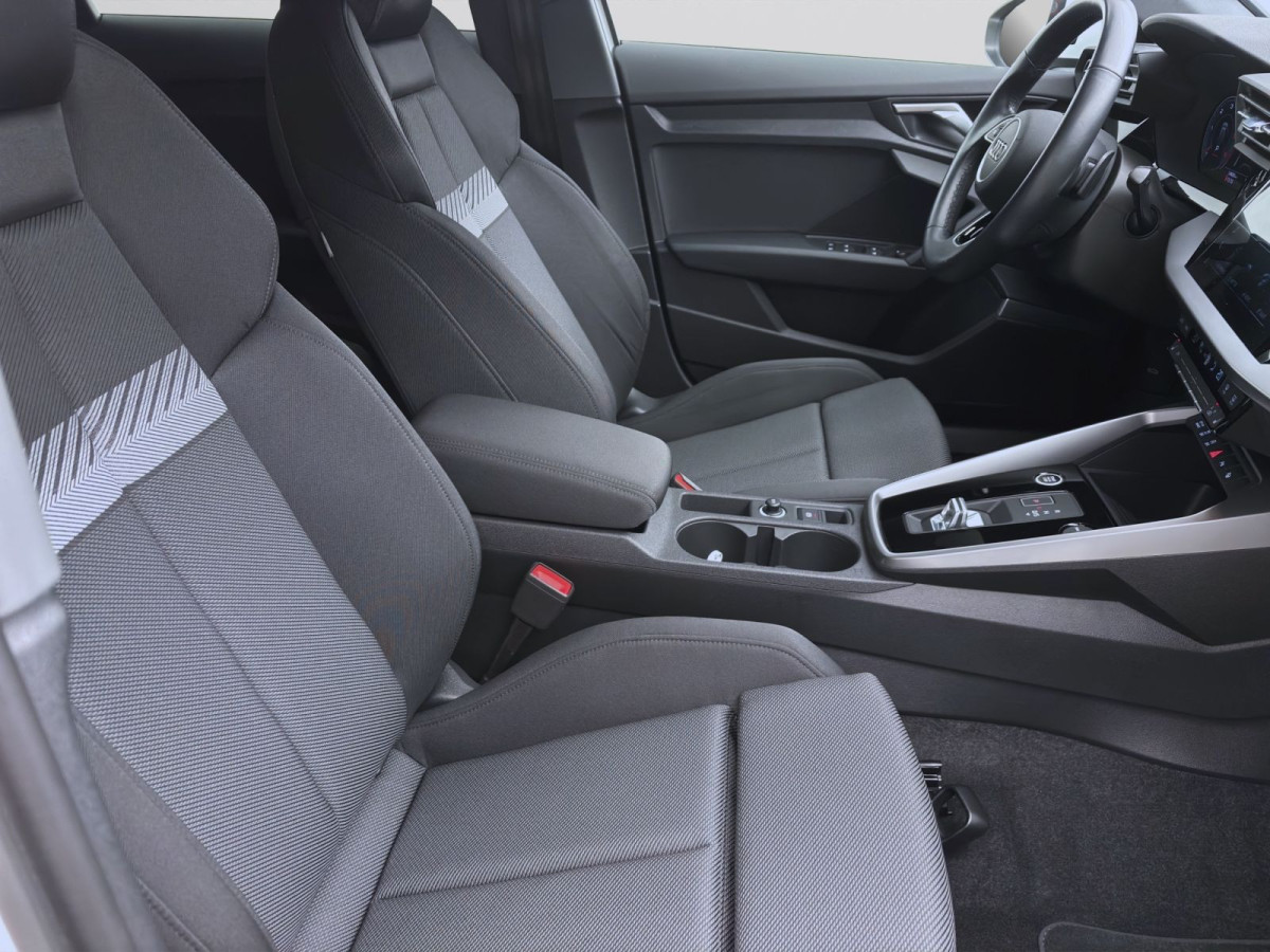 Thumb 15: Audi A3 Sportback 35 TDI ADVANCED NAVI+ MATRIX B&O PDC