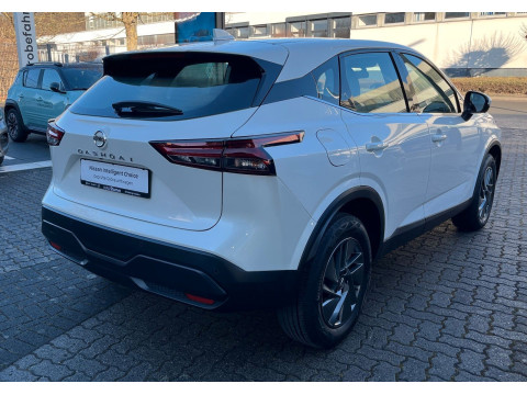 Ansicht 6 - Gebrauchtwagen Fahrzeug, Modell Qashqai der Marke Nissan von Verkäufer Auto Stamm GmbH