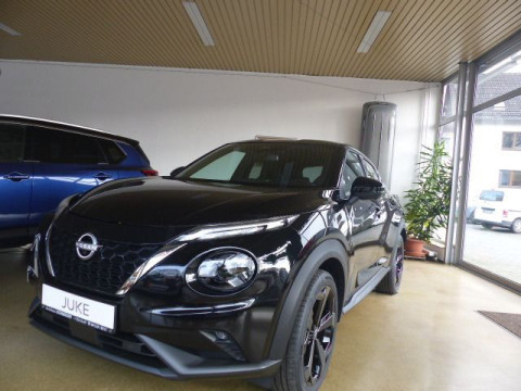 Automodell: Juke in der Farbe schwarz