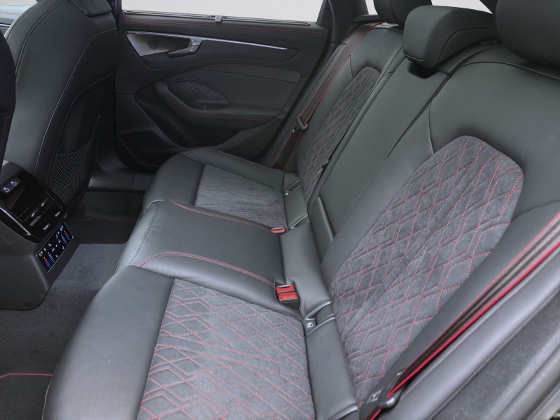 Bild 14: Audi A6 Avant e-hybrid Q S LINE AHK B&O LUFTFAHRWEK PANO WR