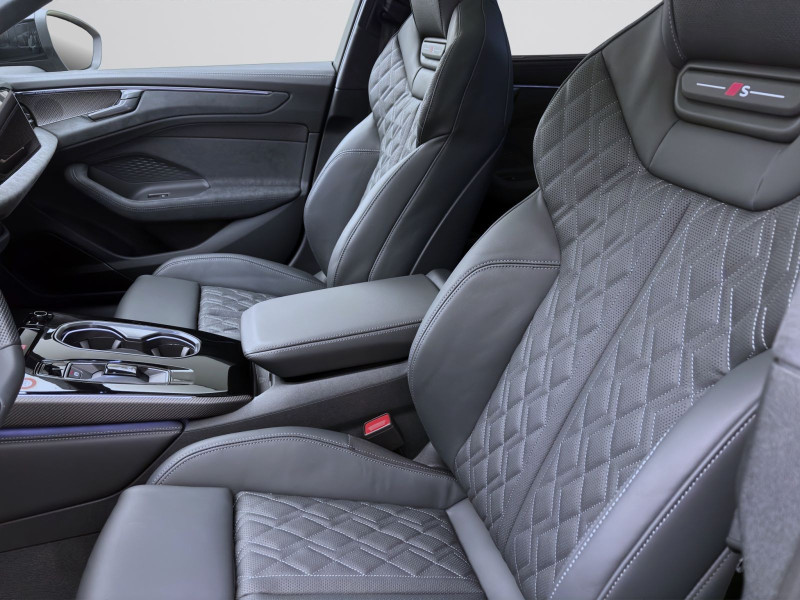 Bild 7: Audi A6 Avant e-hybrid Q EDITION ONE S LINE AHK B&O LUFTFAHRWEK PANO WR