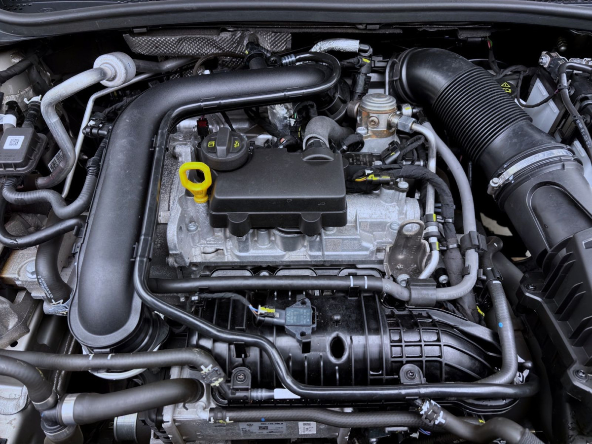 Thumb 17: Volkswagen Taigo 1.0 TSI MOVE ACC PDC LED IQ.DRIVE SHZG