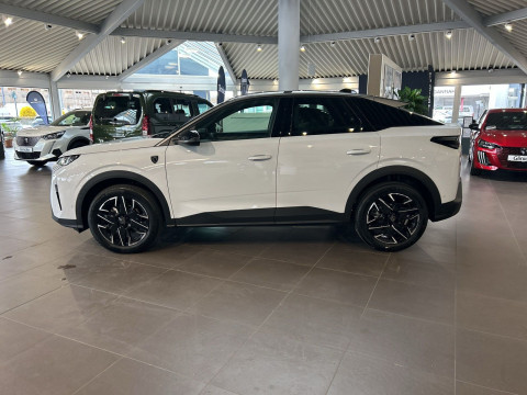 Peugeot 3008 - 3008 GT HYBRID 145 e-DSC6