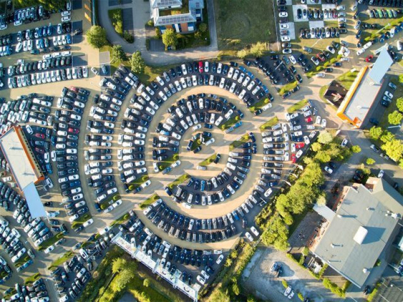 Bild 4: Audi A6 Avant 40 TDI Q S LINE STDHZG AHK MATRIX NAVI+