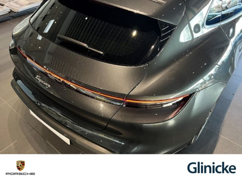 Porsche - Taycan