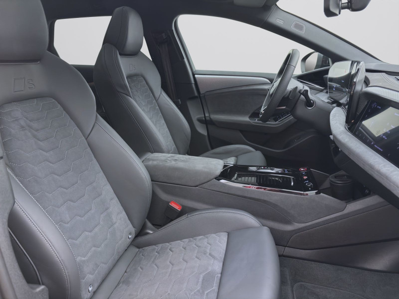 Bild 16: Audi A6 Avant e-tron PERFORMANCE S LINE AHK PANO B&O