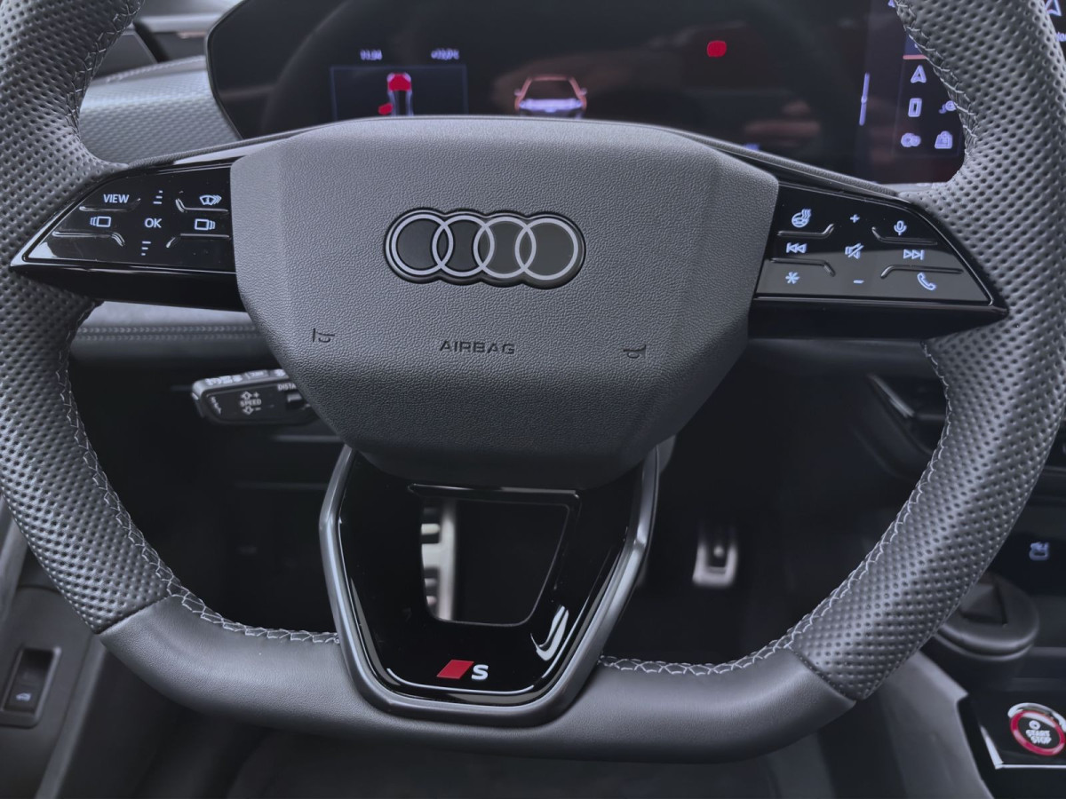 Thumb 12: Audi A6 Avant e-tron PERFORMANCE S LINE AHK PANO B&O