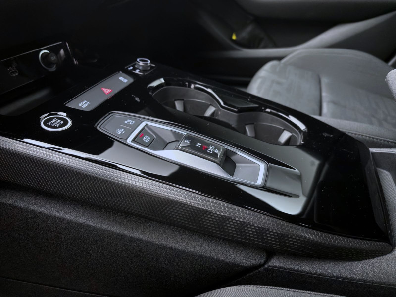 Bild 13: Audi A5 Avant TDI NAVI KAMERA PDC SITZHZG LM18