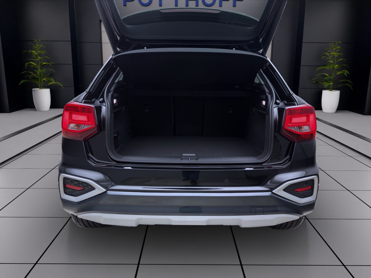 Thumb 3: Audi Q2 30 TFSI ADVANCED STANDHZG AHK NAVI VIRTUAL