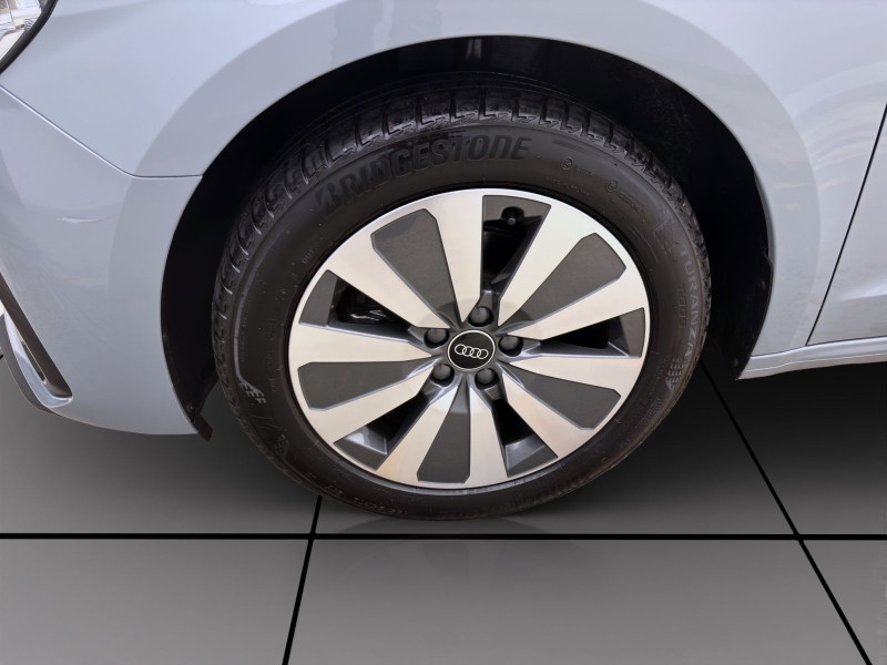 Bild 7: Audi A1 Sportback 30 TFSI ADVANCED SITZHZG KLIMA PDC