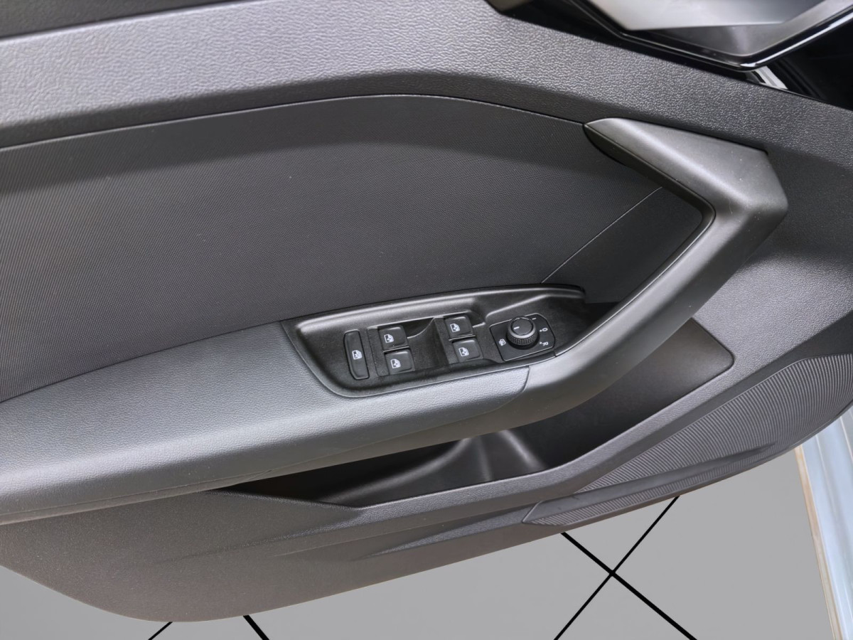 Thumb 9: Audi A1 Sportback 30 TFSI ADVANCED SITZHZG KLIMA PDC