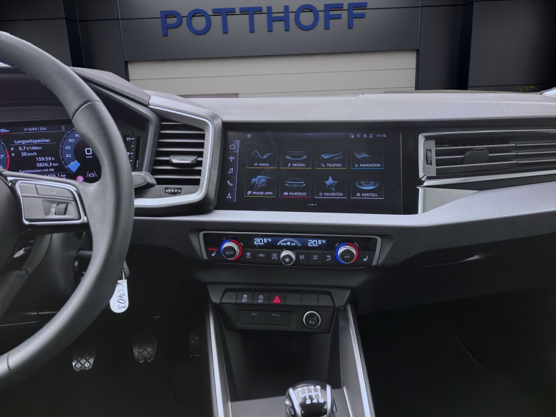 Bild 13: Audi A1 Sportback 30 TFSI ADVANCED SITZHZG PDC KLIMA