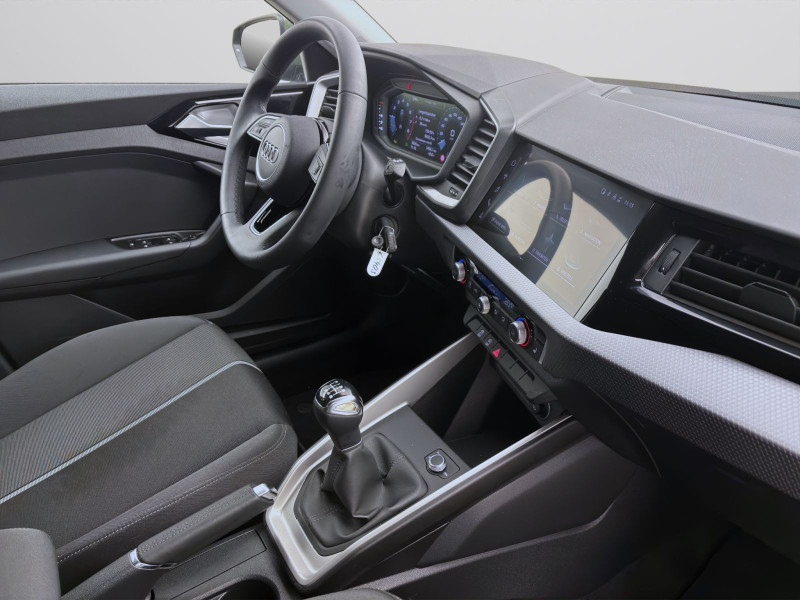 Bild 16: Audi A1 Sportback 30 TFSI ADVANCED SITZHZG PDC KLIMA