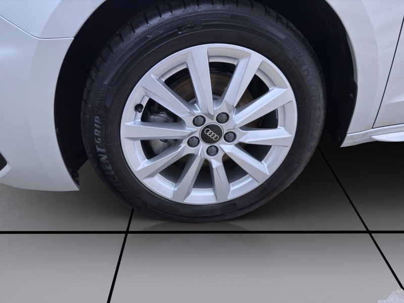 Bild 7: Audi A1 Sportback 30 TFSI S LINE SITZHZG PDC KLIMA VIRTUAL