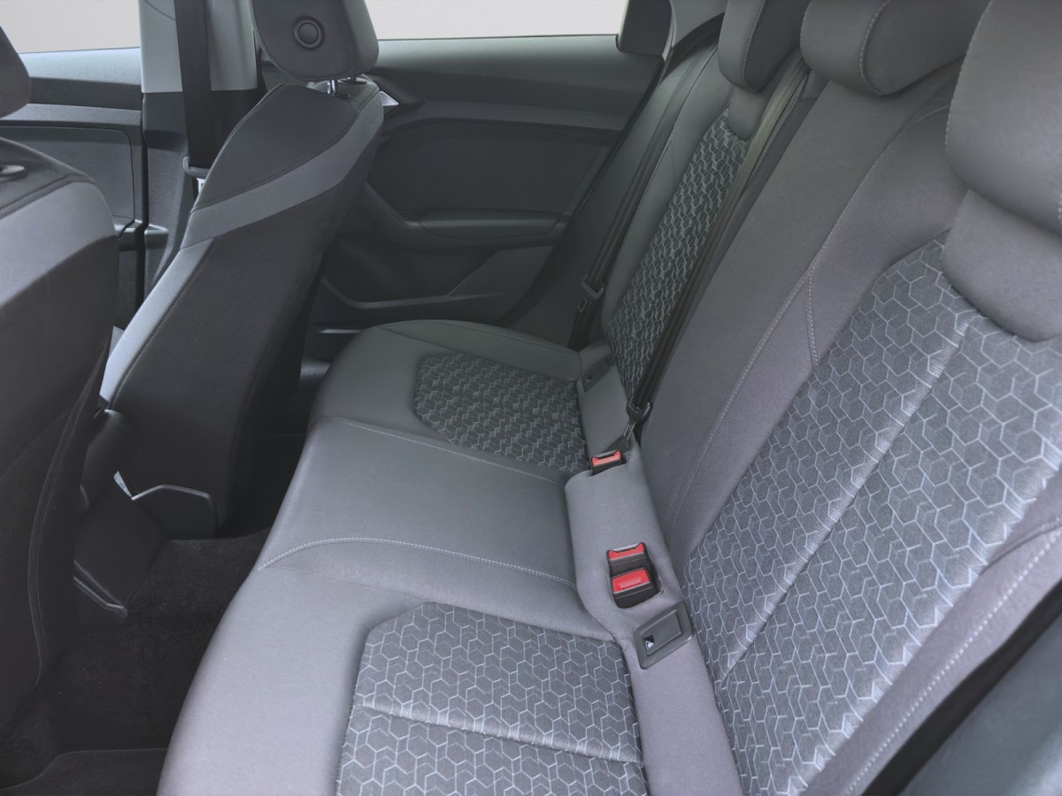 Thumb 14: Audi A1 Sportback 30 TFSI S LINE SITZHZG PDC KLIMA VIRTUAL