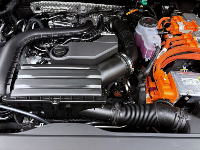 Bild 17: Škoda KODIAQ iV SPORTLINE PANO 20" 360° NAV pACC HEAD-UP MATRIX