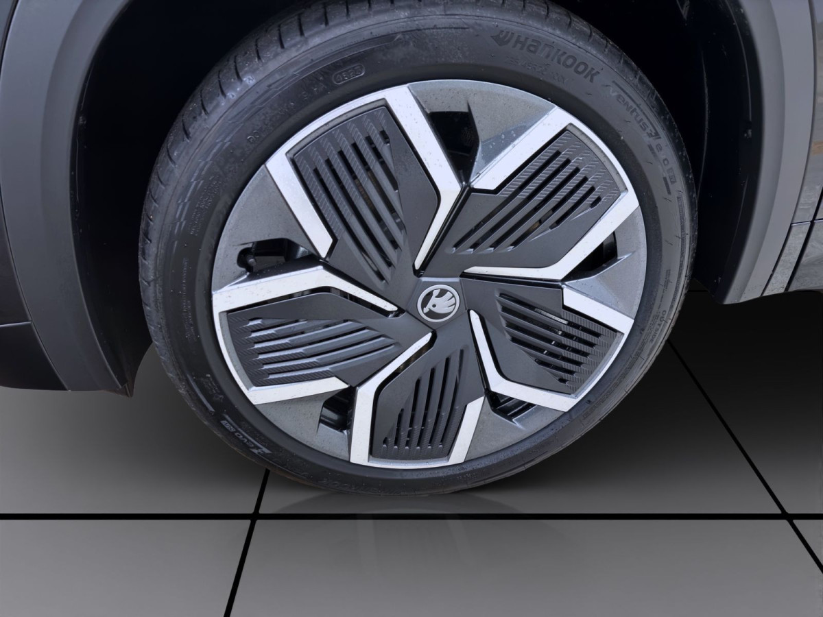 Thumb 7: Škoda KODIAQ iV SPORTLINE PANO 20" 360° NAV pACC HEAD-UP MATRIX