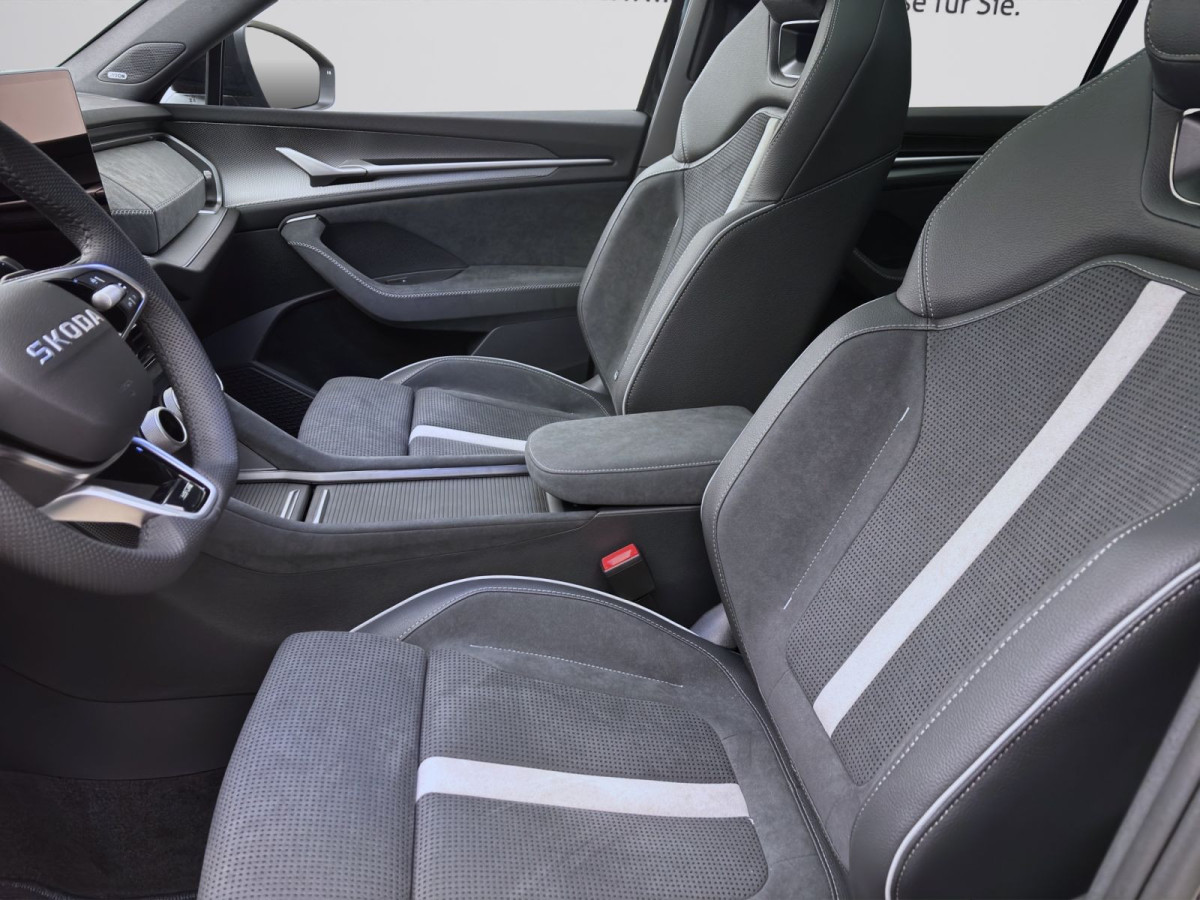 Thumb 8: Škoda KODIAQ iV SPORTLINE PANO 20" 360° NAV pACC HEAD-UP MATRIX