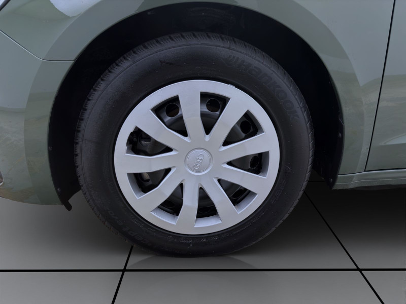 Bild 7: Audi A1 Sportback 30 TFSI ADVANCED SITZHZG KLIMA BLUETOOTH PDC