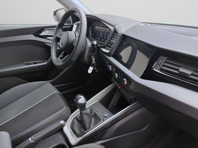 Bild 16: Audi A1 Sportback 30 TFSI ADVANCED SITZHZG KLIMA BLUETOOTH PDC