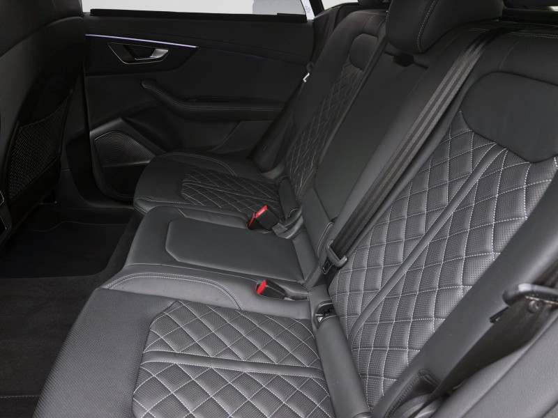 Bild 14: Audi SQ8 Q STANDHZG PANO AHK 360° B&O HuD