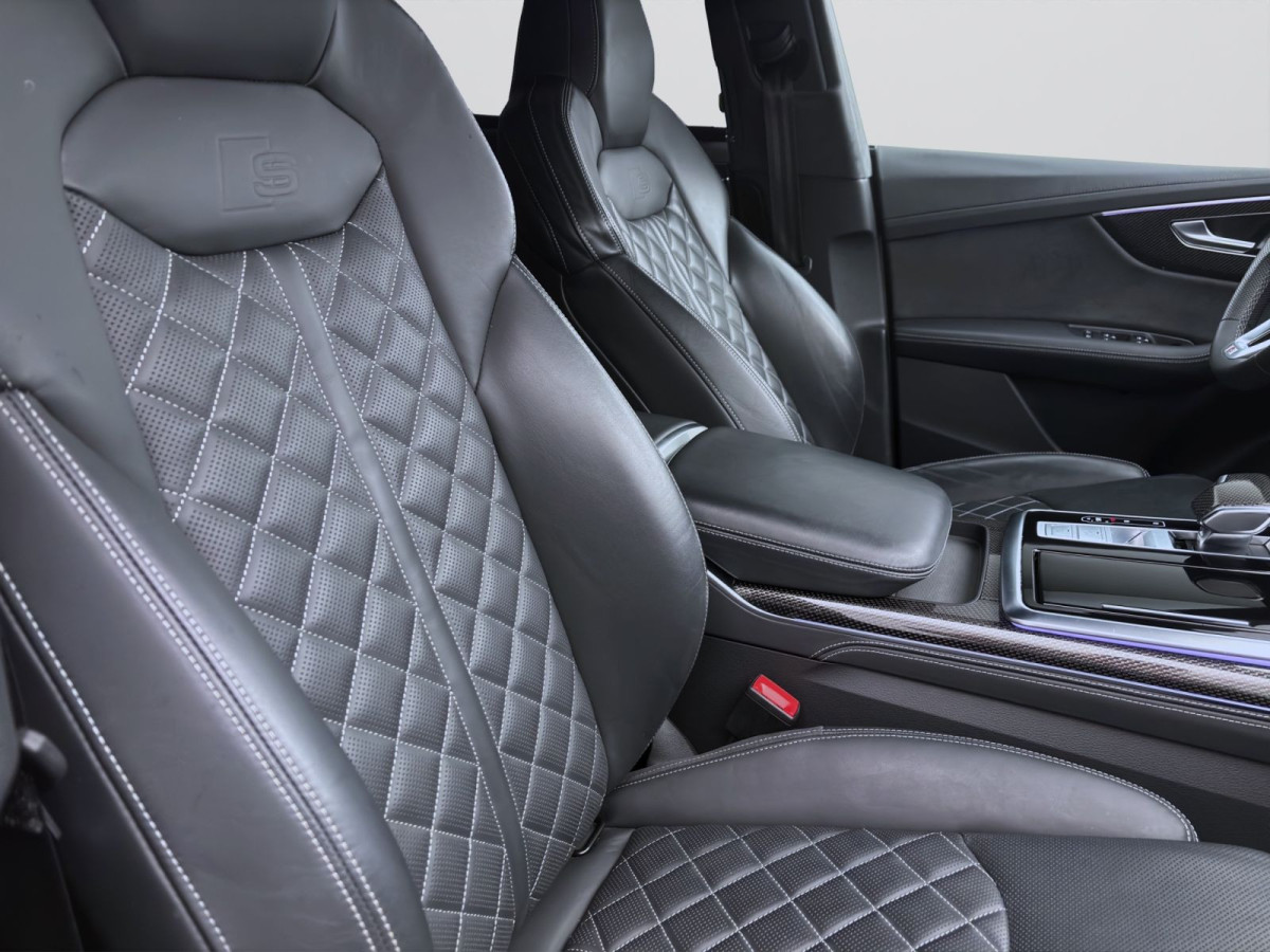 Thumb 15: Audi SQ8 Q STANDHZG PANO AHK 360° B&O HuD