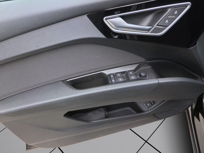Bild 9: Audi Q4 35 e-tron S LINE NAVI+ KAMERA PDC SITZHZG