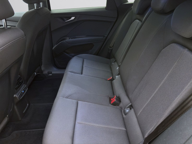 Bild 14: Audi Q4 35 e-tron S LINE NAVI+ KAMERA PDC SITZHZG