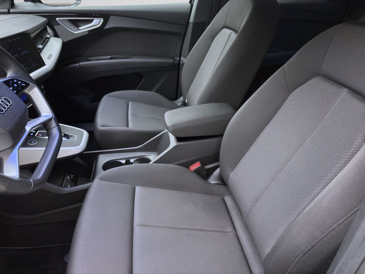 Thumb 8: Audi Q4 35 e-tron S LINE NAVI+ KAMERA PDC SITZHZG